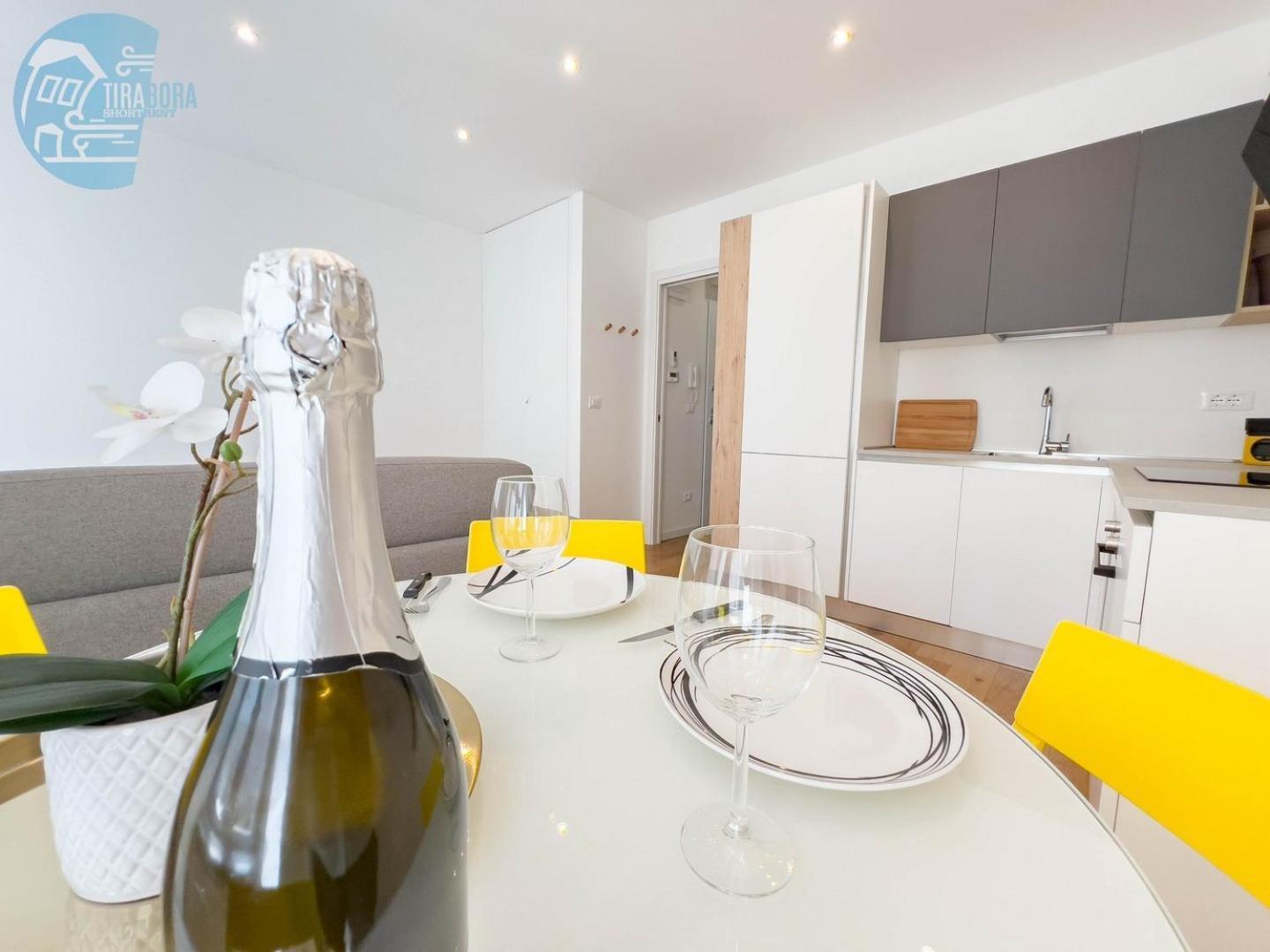 Cassa Di Risparmio 11 Tirabora Short Rent Trieste Exteriör bild